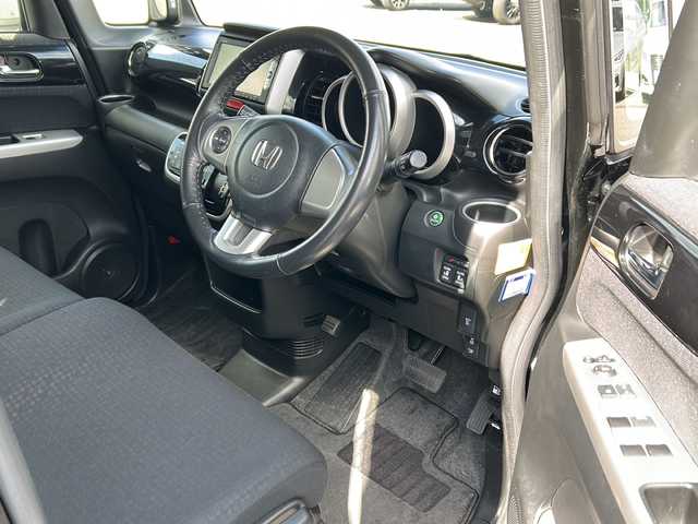 ホンダ Ｎ ＢＯＸ カスタム SSパッケージ 秋田県 2015(平27)年 8.3万km スマートブラック 純正メモリナビ/純正BT、CD、DVD、TV/両側パワースライドドア/バックカメラ/純正14インチAW/ETC/４WD