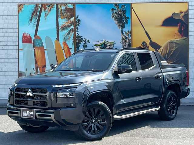 三菱 トライトン GSR 宮崎県 2024(令6)年 0.9万km グラファイトグレーメタリック/ブラックマイカ 純正メーカーナビ　/フルセグTV　/全方位カメラ　/AppleCarPlay　/AndroidAuto　/レーダークルコン　/レザーシート　/ETC　/ハンドルヒーター　/シートヒーター　/衝突被害軽減ブレーキ　/レーンキープ　/横滑り防止　/LED