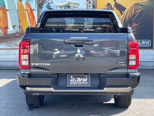 三菱 トライトン GSR 宮崎県 2024(令6)年 0.9万km グラファイトグレーメタリック/ブラックマイカ 純正メーカーナビ　/フルセグTV　/全方位カメラ　/AppleCarPlay　/AndroidAuto　/レーダークルコン　/レザーシート　/ETC　/ハンドルヒーター　/シートヒーター　/衝突被害軽減ブレーキ　/レーンキープ　/横滑り防止　/LED