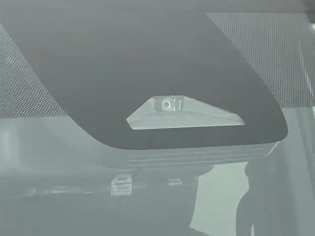 トヨタ ノア ハイブリッド S－Z 道央・札幌 2024(令6)年 2.7万km ホワイトパールクリスタルシャイン ・４WD/・寒冷地仕様/・10.5インチHDディスプレイ通信型ナビ/　CD/DVD/BT/USB/Miracast/フルセグTV/・ステアリングスイッチ/・パノラミックビューモニター/・ナビ連動ビルトインETC2.0/・ルームミラー型ドライブレコーダー前後/・トヨタセーフティセンス/　LDA/BSM/PCS/PDA/RCTA/RCD/　PKSB/SEA/RSA/LCA/FCTA/　クリアランスソナー/アドバンスドドライブ/　発進遅れ告知/後退速度抑制/ドライバーモニタ/・レーダークルーズコントロール/・アドバンスドパーク/・横滑り防止装置/・ブレーキホールド/・DriveMODE / EvMODE/・ハンズフリーデュアルパワースライドドア/・パワーバックドア/・オートマチックハイビーム/・オートライト/・LEDヘッドライト＆フォグ/・ドアミラーウィンカー/・オートリトラクタブルミラー/・D+N席シートヒーター/・nanoe-X付AAC(WAC)/・AC100V/・純正ドアバイザー/・純正フロアマット/・シートバックテーブル/・純正１６インチAW/・プッシュスタート/・スマートキー/・取扱説明書/・保証書