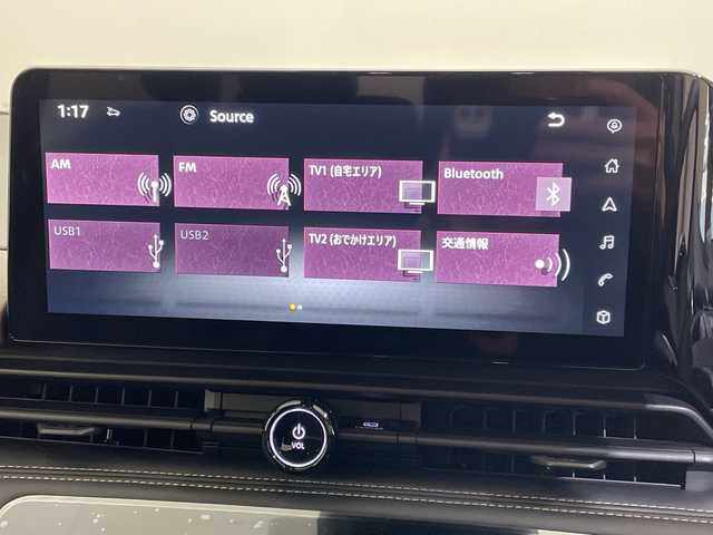 日産 セレナ e－パワー ハイウェイスター V 愛媛県 2025(令7)年 0.1千km プリズムホワイト e-POWER　ハイウエイスターV　ヘッドランプ オートレベライザー+アダプティブLEDヘッドライトシステム+インテリジェント アラウンドビューモニター（移動物 検知機能付）+インテリジェント ルームミラー+アドバンスドドライブアシストディスプレイ（12.3インチカラーディスプレイ）+統合型インターフェースディスプレイ+ワイヤレス充電器+6スピーカー+NissanConnectナビゲーションシステム（地デジ内蔵）+車載通信ユニット（TCU［Telematics Control Unit］）+ETC2.0ユニット（ビルトインタイプ）+ドライブレコーダー（前後セット）+プロパイロット（ナビリンク機能付）+プロパイロット緊急停止支援システム（SOSコール機能付）+SOSコール（488/400円）後席専用モニターHDMI NissanConnectナビ付車用(125/400円)/登録済未使用車　１２．３型ナビ　純正フリップダウンモニター　全周囲カメラ　プロパイロット　インテリジェントルームミラー　ブラインドスポットモニター　両側電動スライドドア　ＥＴＣ　ＬＥＤライト　禁煙