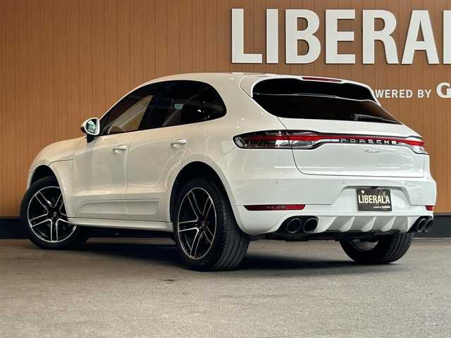 ポルシェ マカン 宮城県 2021(令3)年 6.9万km ピュアホワイト ワンオーナー/スポーツデザインパッケージ/スポーツクロノパッケージ/PASM/アダプティブクルーズコントロール/ブラインドスポットアシスト/レーンキープアシスト/純正ナビゲーションシステム/全方位カメラ/ベージュレザーシート/シートベンチレーション/全席シートヒーター/14WAYパワーシート（メモリ機能付き）/ポルシェエントリーシステム/パワーバックドア/純正20インチAW/センターカラークレスト/PDLS付LEDヘッドライト/オートライト/スポーツテールパイプ（ブラック）/ETC2.0車載器/前後ドライブレコーダー/保証書・取説書・スペアキー