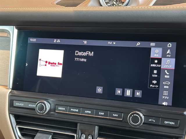 ポルシェ マカン 宮城県 2021(令3)年 6.9万km ピュアホワイト ワンオーナー/スポーツデザインパッケージ/スポーツクロノパッケージ/PASM/アダプティブクルーズコントロール/ブラインドスポットアシスト/レーンキープアシスト/純正ナビゲーションシステム/全方位カメラ/ベージュレザーシート/シートベンチレーション/全席シートヒーター/14WAYパワーシート（メモリ機能付き）/ポルシェエントリーシステム/パワーバックドア/純正20インチAW/センターカラークレスト/PDLS付LEDヘッドライト/オートライト/スポーツテールパイプ（ブラック）/ETC2.0車載器/前後ドライブレコーダー/保証書・取説書・スペアキー