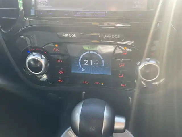 日産 ジューク 15RX アーバンセレクション 兵庫県 2013(平25)年 12.4万km サファイアブラック 社外メモリーナビ/Bluetooth/DVD再生可能/フルセグ/スマートキ-×2/ETC/電動格納ミラー/ハロゲン/純正フロアマット/純正アルミホイール/ドアバイザー/アームレスト社外？/保証書/取扱説明書