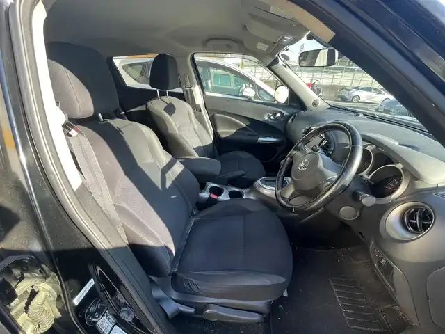 日産 ジューク 15RX アーバンセレクション 兵庫県 2013(平25)年 12.4万km サファイアブラック 社外メモリーナビ/Bluetooth/DVD再生可能/フルセグ/スマートキ-×2/ETC/電動格納ミラー/ハロゲン/純正フロアマット/純正アルミホイール/ドアバイザー/アームレスト社外？/保証書/取扱説明書