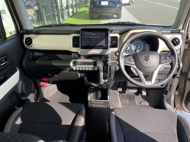 スズキ クロスビー HYBRID MZ 愛知県 2018(平30)年 5.9万km キャラバンアイボリーパールメタリック/ホワイト 2トーンルーフ 純正8型ナビ/全方位カメラ/バックカメラ/レーダークルーズコントロール/コーナーセンサー/ＥＴＣ/純正アルミホイール/シートヒーター/衝突軽減システム/フルセグ/CD DVD/Bluetooth/ステアリングスイッチ/スマートキー/プッシュスタート