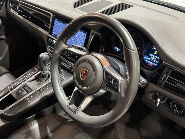 ポルシェ マカン 道央・札幌 2019(令1)年 3.7万km キャララホワイトメタリック ワンオーナー/パノラマルーフシステム/BOSEサラウンド/本革シート/シートヒーター/前席メモリー付きパワーシート/純正メモリナビ/360°カメラ/ACC/ブラインドスポットアシスト/レーンキープアシスト/OP19インチAW