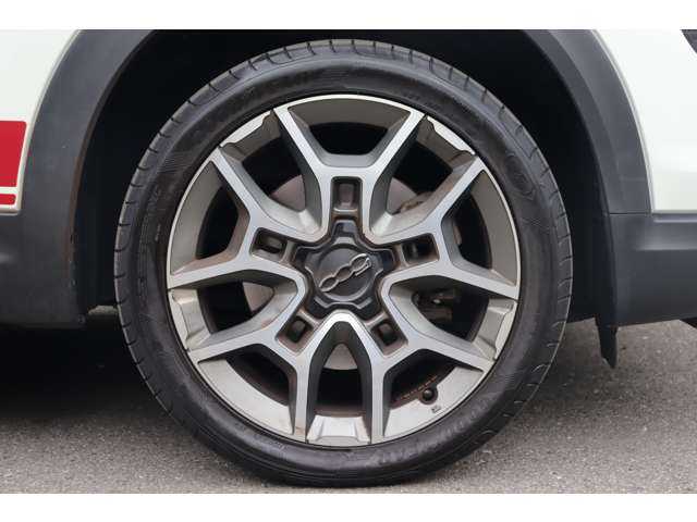 フィアット ５００Ｘ クロス 大分県 2022(令4)年 3.4万km BIANCO GHIACCIO 前方衝突警報/アダプティブクルーズコントロール/ブラインドスポットモニター/純正ディスプレイオーディオ/ＣａｒＰｌａｙ/Bluetooth/バックカメラ/ハーフレザー/シートヒーター/パワーシート/社外ＬＥＤヘッドライト/オートライト/Ｆ／Ｒフォグ/パドルシフト/純正１８インチＡＷ/ＥＴＣ