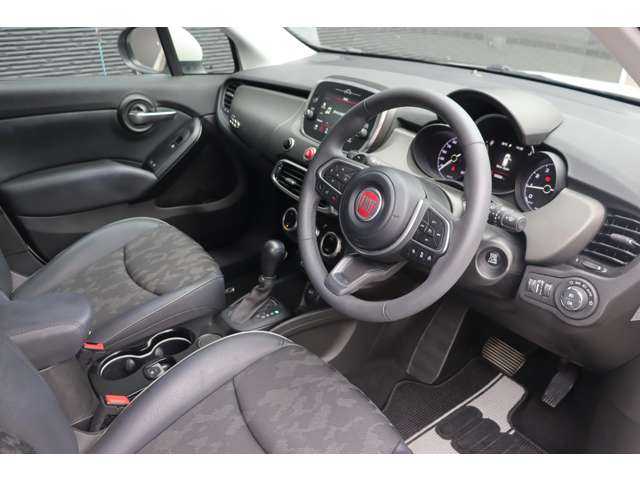 フィアット ５００Ｘ クロス 大分県 2022(令4)年 3.4万km BIANCO GHIACCIO 前方衝突警報/アダプティブクルーズコントロール/ブラインドスポットモニター/純正ディスプレイオーディオ/ＣａｒＰｌａｙ/Bluetooth/バックカメラ/ハーフレザー/シートヒーター/パワーシート/社外ＬＥＤヘッドライト/オートライト/Ｆ／Ｒフォグ/パドルシフト/純正１８インチＡＷ/ＥＴＣ