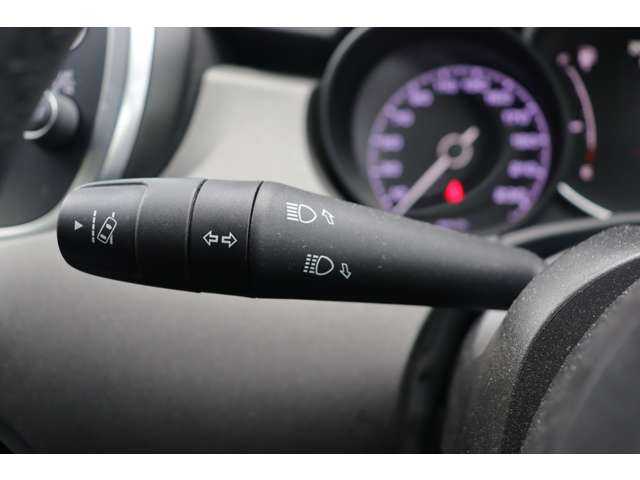 フィアット ５００Ｘ クロス 大分県 2022(令4)年 3.4万km BIANCO GHIACCIO 前方衝突警報/アダプティブクルーズコントロール/ブラインドスポットモニター/純正ディスプレイオーディオ/ＣａｒＰｌａｙ/Bluetooth/バックカメラ/ハーフレザー/シートヒーター/パワーシート/社外ＬＥＤヘッドライト/オートライト/Ｆ／Ｒフォグ/パドルシフト/純正１８インチＡＷ/ＥＴＣ