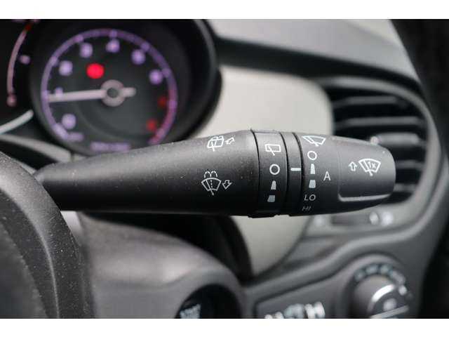 フィアット ５００Ｘ クロス 大分県 2022(令4)年 3.4万km BIANCO GHIACCIO 前方衝突警報/アダプティブクルーズコントロール/ブラインドスポットモニター/純正ディスプレイオーディオ/ＣａｒＰｌａｙ/Bluetooth/バックカメラ/ハーフレザー/シートヒーター/パワーシート/社外ＬＥＤヘッドライト/オートライト/Ｆ／Ｒフォグ/パドルシフト/純正１８インチＡＷ/ＥＴＣ