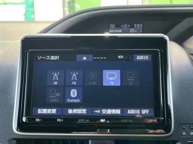 トヨタ ヴォクシー ZS 煌 奈良県 2018(平30)年 2.7万km ブラック 純正9インチナ/ビ（NSZT-Y68T）/（フルセグ/BT/CD/DVD)/純正12インチフリップダウンモニター（V12T-R68C）/クルーズコントロール/バックカメラ/プリクラッシュセーフティ/レーンキープアシスト/両側パワースライドドア/後席サンシェード/レザー調シートカバー/前方ドライブレコーダー/ETC/純正16インチAW