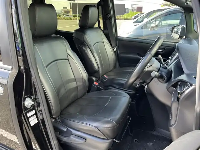 トヨタ ヴォクシー ZS 煌 奈良県 2018(平30)年 2.7万km ブラック 純正9インチナ/ビ（NSZT-Y68T）/（フルセグ/BT/CD/DVD)/純正12インチフリップダウンモニター（V12T-R68C）/クルーズコントロール/バックカメラ/プリクラッシュセーフティ/レーンキープアシスト/両側パワースライドドア/後席サンシェード/レザー調シートカバー/前方ドライブレコーダー/ETC/純正16インチAW