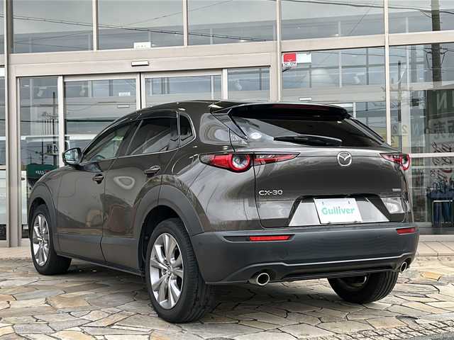 マツダ ＣＸ－３０ 20S プロアクティブ 静岡県 2021(令3)年 1.8万km チタニウムフラッシュマイカ 純正ナビ/・ラジオ/フルセグTV/・USB/Bluetooth/CD/DVD/HDMI/主要装備/・レーダークルーズコントロール　/・ドライブレコーダー　/・ＥＴＣ　/・全方位カメラ　/・パワーバックドア　/・ステアリングリモコン　/・レーンキープアシスト　/・オートホールド　/・パドルシフト　/・ヘッドアップディスプレイ　/・ＢＳＭ/・コーナーセンサー/・横滑り防止/・アイドリングストップ/・オートライト/・SOSコール/・プッシュスタート/・スマートキー