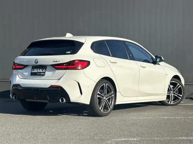 ＢＭＷ ＢＭＷ １１８ｄ Mスポーツ EDジョイ+ 茨城県 2020(令2)年 5.3万km 白 コンフォートパッケージ/アクティブクルーズコントロール/パワーシート/シートメモリ/ナビパッケージ/純正ナビ　BT/AF/FM/LEDオートライト/オートハイビーム/ハーフレザー/純正アルミホイール/純正フロアマット/USBポート/ステアリングスイッチ/電動リアゲート/バックカメラ/コーナセンサー/ETC/スマートキー