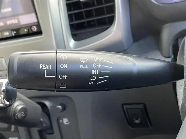 スズキ スペーシア X リミテッド 滋賀県 2014(平26)年 0.6万km スチールシルバーM 社外7インチナビ/【Bluetooth/CD/DVD/フルセグTV】/バックカメラ/両側パワースライドドア/衝突軽減ブレーキ/D/Nシートヒーター/ドアバイザー/後席ロールサンシェード/社外フロアマット/プッシュスタート/スマートキー/ステアリングリモコン