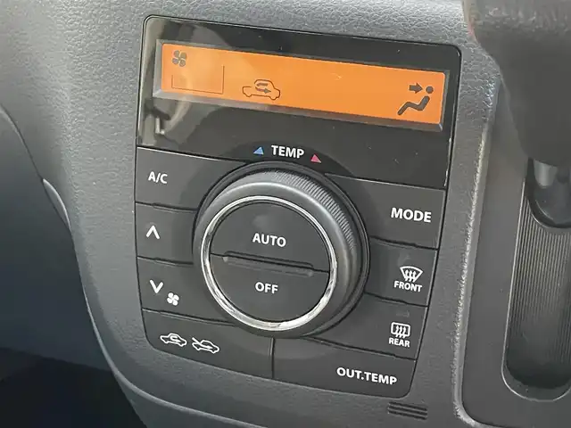 スズキ スペーシア X リミテッド 滋賀県 2014(平26)年 0.6万km スチールシルバーM 社外7インチナビ/【Bluetooth/CD/DVD/フルセグTV】/バックカメラ/両側パワースライドドア/衝突軽減ブレーキ/D/Nシートヒーター/ドアバイザー/後席ロールサンシェード/社外フロアマット/プッシュスタート/スマートキー/ステアリングリモコン