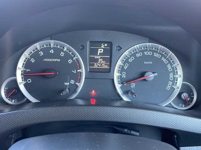 スズキ スイフト XL 道東・釧路十勝 2015(平27)年 3.3万km スノーホワイトパール ・４WD/・社外メモリナビ/（CD・DVD・BT・フルセグ・ラジオ）/・前席シートヒーター/・社外前後ドライブレコーダー/・スマートキー/・プッシュスタート/・ETC/・ドアバイザー/・フロアマット/・横滑り防止装置/・フォグライト/・純正アルミホイール