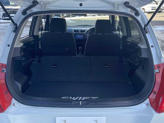 スズキ スイフト XL 道東・釧路十勝 2015(平27)年 3.3万km スノーホワイトパール ・４WD/・社外メモリナビ/（CD・DVD・BT・フルセグ・ラジオ）/・前席シートヒーター/・社外前後ドライブレコーダー/・スマートキー/・プッシュスタート/・ETC/・ドアバイザー/・フロアマット/・横滑り防止装置/・フォグライト/・純正アルミホイール