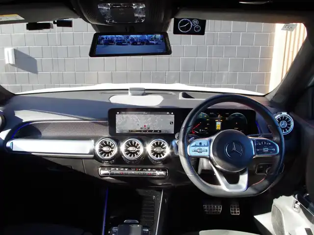 メルセデス・ベンツ ＧＬＢ２００ｄ 埼玉県 2021(令3)年 4.7万km 白 ブラックハーフレザーシート/アダプティブクルーズコントロール/全周囲カメラ/ヘッドアップディスプレイ/パークセンサー/ブラインドスポットモニター/デジタルインナーミラー/レーダー探知機/ETC/冬タイヤ積み込み