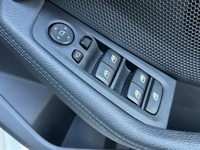 ＢＭＷ ＢＭＷ ２１８ｄ グランクーペ Mスポーツ EDジョイ+ 茨城県 2020(令2)年 4.8万km アルピンホワイトⅢ ナビゲーション・パッケージ/BMWライブコックピット/10.25インチ マルチディスプレイメーターパネル/10.25インチ ワイドコントロールディスプレイ/HDDナビゲーションシステム/Bluetooth　Applecarplay/ドライビングアシスト/アクティブクルーズコントロール/トラフィックサインアシスト/レーンディパーチャーウォーニング/レーンチェンジウォーニング/クロストラフィックウォーニング/前車接近警告機能/後車衝突警告機能/衝突回避被害軽減ブレーキ/ダイナミックスタビリティコントロール/ダイナミックトラクションコントロール/パーキングアシスト/パークディスタンスコントロール/パークディスタンスコントロール/パーキングアシスト/リヤビューカメラ/電動フロントシート　運転席メモリー機能付