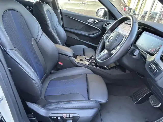 ＢＭＷ ＢＭＷ ２１８ｄ グランクーペ Mスポーツ EDジョイ+ 茨城県 2020(令2)年 4.8万km アルピンホワイトⅢ ナビゲーション・パッケージ/BMWライブコックピット/10.25インチ マルチディスプレイメーターパネル/10.25インチ ワイドコントロールディスプレイ/HDDナビゲーションシステム/Bluetooth　Applecarplay/ドライビングアシスト/アクティブクルーズコントロール/トラフィックサインアシスト/レーンディパーチャーウォーニング/レーンチェンジウォーニング/クロストラフィックウォーニング/前車接近警告機能/後車衝突警告機能/衝突回避被害軽減ブレーキ/ダイナミックスタビリティコントロール/ダイナミックトラクションコントロール/パーキングアシスト/パークディスタンスコントロール/パークディスタンスコントロール/パーキングアシスト/リヤビューカメラ/電動フロントシート　運転席メモリー機能付