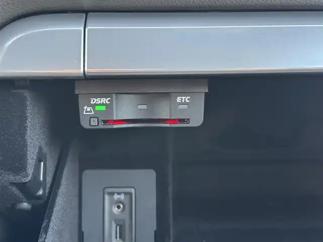 ポルシェ ７１８ボクスター 愛媛県 2016(平28)年 2.3万km アゲートグレーメタリック 左ハンドル/6速マニュアル/GTスポーツステアリングホイール/１９インチボクスターSアルミホイール/PASM/電動可倒式ドアミラー/ハーフレザー/シートヒーター/純正ナビ/Bluetooth　DVD　USB　SD/AppleCarPlay/LEDヘッドライト/空気圧センサー/ETC/有償外装色：アゲートグレーメタリック/保証書・取説/スペアキー