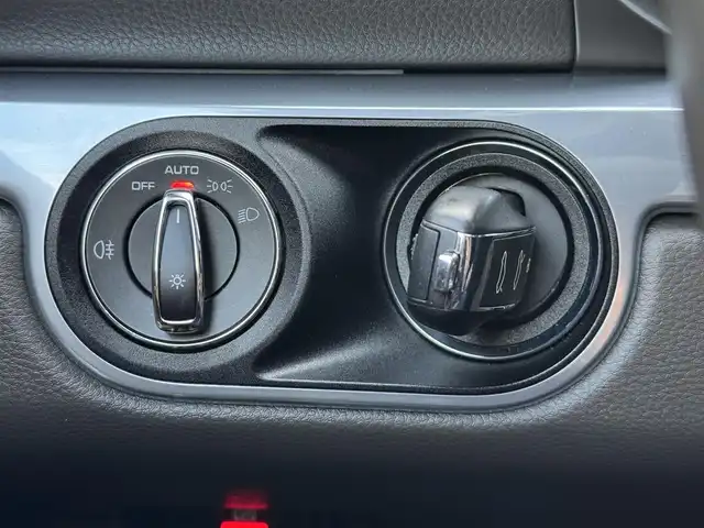 ポルシェ ７１８ボクスター 愛媛県 2016(平28)年 2.3万km アゲートグレーメタリック 左ハンドル/6速マニュアル/GTスポーツステアリングホイール/１９インチボクスターSアルミホイール/PASM/電動可倒式ドアミラー/ハーフレザー/シートヒーター/純正ナビ/Bluetooth　DVD　USB　SD/AppleCarPlay/LEDヘッドライト/空気圧センサー/ETC/有償外装色：アゲートグレーメタリック/保証書・取説/スペアキー