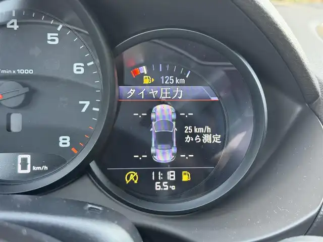 ポルシェ ７１８ボクスター 愛媛県 2016(平28)年 2.3万km アゲートグレーメタリック 左ハンドル/6速マニュアル/GTスポーツステアリングホイール/１９インチボクスターSアルミホイール/PASM/電動可倒式ドアミラー/ハーフレザー/シートヒーター/純正ナビ/Bluetooth　DVD　USB　SD/AppleCarPlay/LEDヘッドライト/空気圧センサー/ETC/有償外装色：アゲートグレーメタリック/保証書・取説/スペアキー