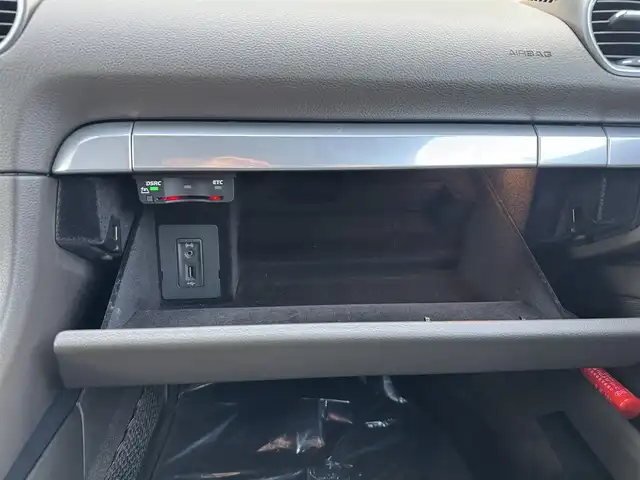 ポルシェ ７１８ボクスター 愛媛県 2016(平28)年 2.3万km アゲートグレーメタリック 左ハンドル/6速マニュアル/GTスポーツステアリングホイール/１９インチボクスターSアルミホイール/PASM/電動可倒式ドアミラー/ハーフレザー/シートヒーター/純正ナビ/Bluetooth　DVD　USB　SD/AppleCarPlay/LEDヘッドライト/空気圧センサー/ETC/有償外装色：アゲートグレーメタリック/保証書・取説/スペアキー