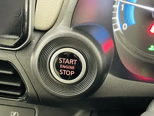 日産 デイズ X 福島県 2021(令3)年 0.2万km ブロッサムピンク エマージェンシーブレーキ/・車線逸脱警報装置　/・アラウンドビューモニター　/・識検知機能/・ふらつき警報/・オートライト/純正ナビゲーション/・型式：MM32oo-L/・Bluetooth/TV/CD/DVD/USB/AUX/AM・FM/SD/・バックカメラ　/前方ドライブレコーダー/プッシュスタート/・スマートキー/・スペアキー/電動格納ウィンカーミラー/ドアバイザー/純正フロアマット　