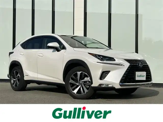 レクサス ＮＸ 300h バージョンL 大阪府 2019(平31)年 3.9万km ソニッククォーツ ワンオーナー　/純正  インチナビ　/   フルセグＴＶ/CD/DVD/Bluetooth/USB　/パノラミックビューモニター/パーキングアシスト　/コーナーセンサー/ブラインドスポットモニター/前席シートヒーター、シートベンチレーター/クルーズコントロール/レーンキープアシスト　/アイドリングストップ/電動リアゲート　/パワーシート　/ステアリングヒーター/オートマチックハイビーム　/前方ドライブレコーダー/純正18インチアルミホイール　/ＥＴＣ2.0　/ＬＥＤ/取扱説明書/保証書
