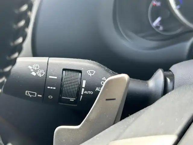 レクサス ＮＸ 300h バージョンL 大阪府 2019(平31)年 3.9万km ソニッククォーツ ワンオーナー　/純正  インチナビ　/   フルセグＴＶ/CD/DVD/Bluetooth/USB　/パノラミックビューモニター/パーキングアシスト　/コーナーセンサー/ブラインドスポットモニター/前席シートヒーター、シートベンチレーター/クルーズコントロール/レーンキープアシスト　/アイドリングストップ/電動リアゲート　/パワーシート　/ステアリングヒーター/オートマチックハイビーム　/前方ドライブレコーダー/純正18インチアルミホイール　/ＥＴＣ2.0　/ＬＥＤ/取扱説明書/保証書