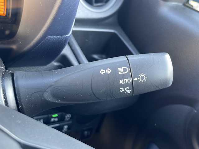 スズキ アルト A 兵庫県 2021(令3)年 0.3万km ダスクブルーメタリック 保証書・取説・有/車線逸脱防止支援システム/衝突被害軽減ブレーキ/コーナーセンサー/アイドリングストップ/オートハイビーム/リモコンキー×1/スペアキー×1/純正フロアマット