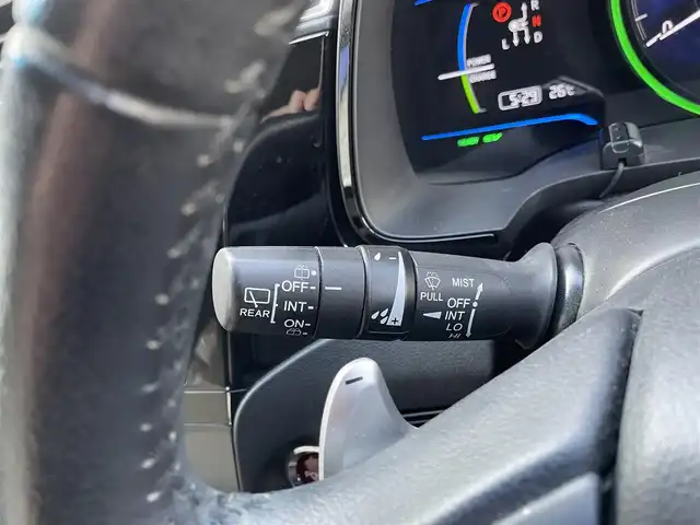 ホンダ シャトル ハイブリッド X スタイルエディション 兵庫県 2016(平28)年 10.1万km ホワイトオーキッドパール (株)IDOMが運営する【じしゃロン姫路店】の自社ローン専用車両になります。こちらは現金またはオートローンご利用時の価格です。自社ローンご希望の方は別途その旨お申付け下さい/純正８型ナビ　/純正ドライブレコーダー　/ステアリングスイッチ　/パドルシフト　/純正ビルトインＥＴＣ　/クルーズコントロール　/オートライト　/ＬＥＤヘッドライト　/フォグライト　/電動格納ミラー　/衝突軽減ブレーキ