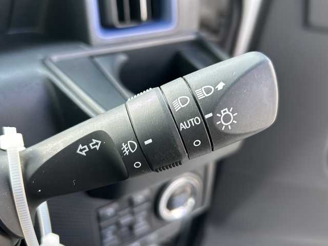 ダイハツ タント カスタム X 山梨県 2022(令4)年 5.3万km シャイニングホワイトパール 純正ナビ/Bluetooth/DVD/バック/シートヒーター/ETC/オートエアコン/両側パワースライドドア/衝突軽減/横滑り防止/電動格納ミラー/運転席ロングスライド