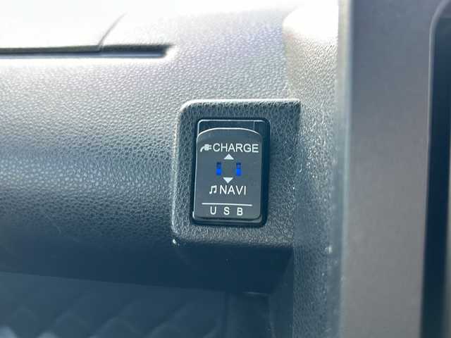 ダイハツ タント カスタム X 山梨県 2022(令4)年 5.3万km シャイニングホワイトパール 純正ナビ/Bluetooth/DVD/バック/シートヒーター/ETC/オートエアコン/両側パワースライドドア/衝突軽減/横滑り防止/電動格納ミラー/運転席ロングスライド