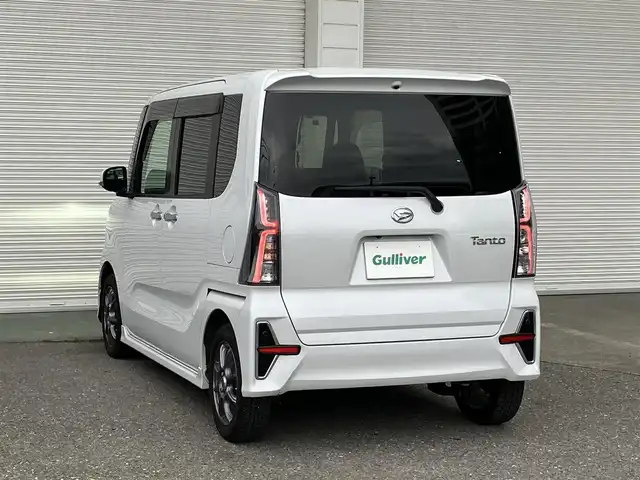 ダイハツ タント カスタム X 高知県 2022(令4)年 5.3万km シャイニングホワイトパール 純正ナビ/メモリナビ/フルセグテレビ/バックカメラ/アイドリングストップ/両側パワースライドドア/ETC/Bluetooth接続/横滑り防止装置/ABS/盗難防止装置/オートライト/オートマチックハイビーム/衝突被害軽減システム