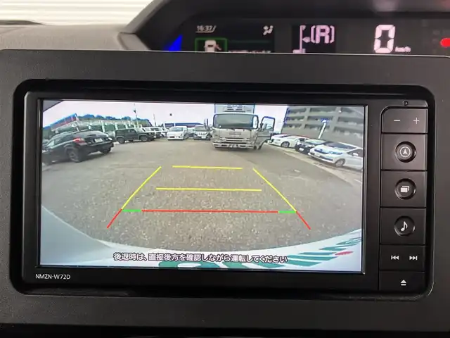ダイハツ タント カスタム X 高知県 2022(令4)年 5.3万km シャイニングホワイトパール 純正ナビ/メモリナビ/フルセグテレビ/バックカメラ/アイドリングストップ/両側パワースライドドア/ETC/Bluetooth接続/横滑り防止装置/ABS/盗難防止装置/オートライト/オートマチックハイビーム/衝突被害軽減システム