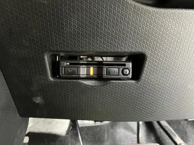 ダイハツ タント カスタム X 高知県 2022(令4)年 5.3万km シャイニングホワイトパール 純正ナビ/メモリナビ/フルセグテレビ/バックカメラ/アイドリングストップ/両側パワースライドドア/ETC/Bluetooth接続/横滑り防止装置/ABS/盗難防止装置/オートライト/オートマチックハイビーム/衝突被害軽減システム