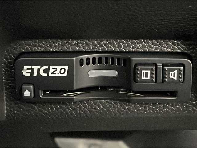 ホンダ ヴェゼル ハイブリッド e:HEV Z 岐阜県 2025(令7)年 0.1千km プラチナホワイトパール Honda CONNECT 9インチディスプレーオーディオ/・ETC2.0車載器+ワイヤレス置くだけ充電器 (220000円)　/・Apple CarPlay/・Android Auto/・Bluetooth/・AM/FM/・USB/・車内WI-FI/フロントグリル　ベルリナブラック (41250円)/革巻きステアリング/・ハンドルヒーター/・ステアリングリモコン/・パドルシフト/スペアキー有/追従型クルーズコントロール/レーンキープアシスト/前後クリアランスソナー/電動パワーバックドア/ハーフレザーシート/・シートヒーター(D席/N席)/衝突軽減ブレーキ/・オートブレーキホールド/LEDヘッドライト/・オートライト/ダウンヒルアシストコントロール