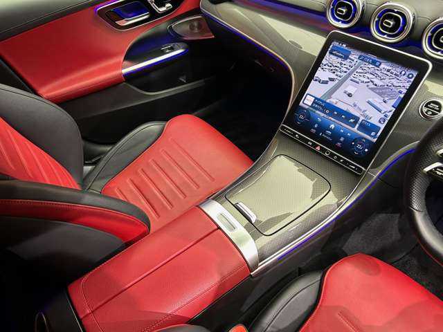 メルセデス・ベンツ Ｍ・ベンツ Ｃ２２０ｄ アバンギャルド　AMGライン 千葉県 2022(令4)年 4.9万km オブシディアンブラック レザーエクスクルーシブＰＫＧ　/Ｂｕｒｍｅｓｔｅｒサウンド　/パノラマＳＲ　/赤黒シート　/ＡＣＣ　/ナビ　/ＴＶ　　/ＣａｒＰｌａｙ　/３６０°　/シートヒーター　/電動トランク　/衝突軽減Ｂ　/ＢＳＭ　/ＬＫＡ　/禁煙車