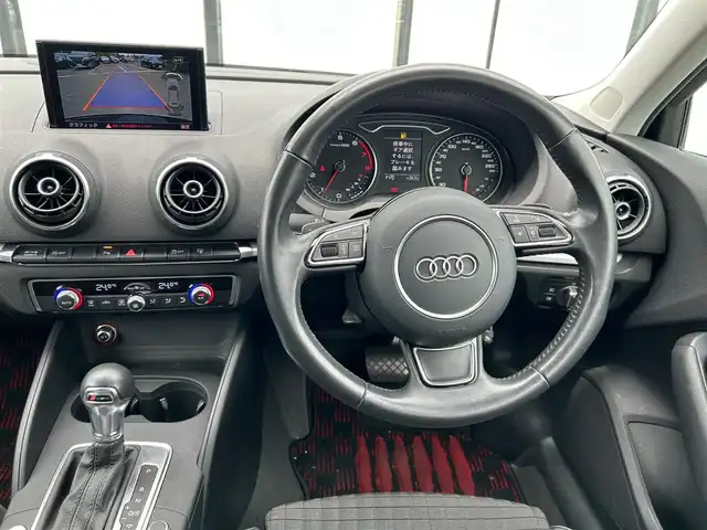 アウディ Ａ３ SB 1．8 TFSIクワトロ 大阪府 2014(平26)年 5.2万km ファントムブラックパールエフェクト 純正ナビ/   フルセグTV/Bluetooth/CD/DVDデッキ/バックカメラ/横滑り防止装置/コーナーセンサー/ドライブレコーダー/アイドリングストップ/パドルシフト/純正１７インチアルミホイール/純正フロアマット/プッシュスタート/ビルトインＥＴＣ