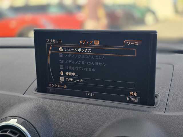 アウディ Ａ３ SB 1．8 TFSIクワトロ 山梨県 2014(平26)年 5.2万km ファントムブラックパールエフェクト 純正ナビ/   フルセグTV/Bluetooth/CD/DVDデッキ/バックカメラ/横滑り防止装置/コーナーセンサー/ドライブレコーダー/アイドリングストップ/パドルシフト/純正１７インチアルミホイール/純正フロアマット/プッシュスタート/ビルトインＥＴＣ