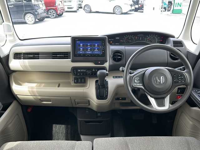 ホンダ Ｎ ＢＯＸ 沖縄県 2020(令2)年 6万km 青 プッシュスタート/禁煙車/Ｂｌｕｅｔｏｏｔｈ機能/衝突軽減システム/スマートキー/バックカメラ/純正ナビ/フルセグＴＶ/純正フロアマット/ＥＴＣ　/横滑り防止装置/片側パワースライドドア/レーンアシスト