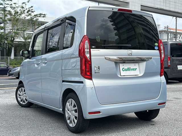 ホンダ Ｎ ＢＯＸ 沖縄県 2020(令2)年 6万km 青 プッシュスタート/禁煙車/Ｂｌｕｅｔｏｏｔｈ機能/衝突軽減システム/スマートキー/バックカメラ/純正ナビ/フルセグＴＶ/純正フロアマット/ＥＴＣ　/横滑り防止装置/片側パワースライドドア/レーンアシスト