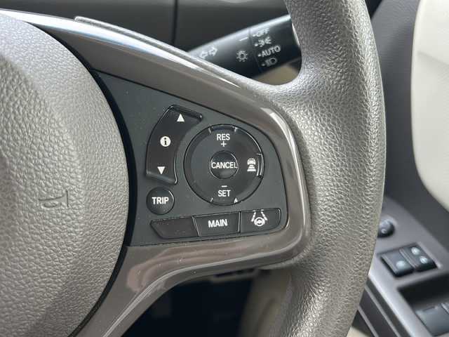 ホンダ Ｎ ＢＯＸ 沖縄県 2020(令2)年 6万km 青 プッシュスタート/禁煙車/Ｂｌｕｅｔｏｏｔｈ機能/衝突軽減システム/スマートキー/バックカメラ/純正ナビ/フルセグＴＶ/純正フロアマット/ＥＴＣ　/横滑り防止装置/片側パワースライドドア/レーンアシスト