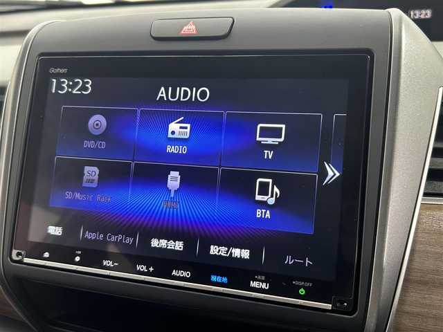 ホンダ フリード G 大阪府 2024(令6)年 0.7万km プラチナホワイトパール 純正9incナビ(フルセグ/DVD再生/Bluetooth) バックカメラ ETC 両側パワースライドドア 衝突軽減 レーダークルコン レーンアシスト シートヒーター 前後ドラレコ HDMI