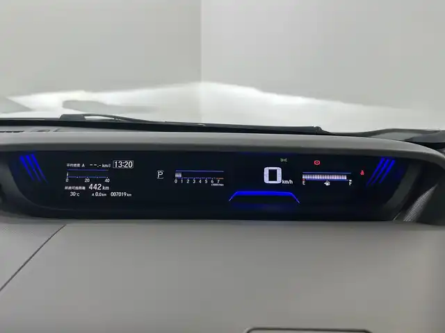 ホンダ フリード G 大阪府 2024(令6)年 0.7万km プラチナホワイトパール 純正9incナビ(フルセグ/DVD再生/Bluetooth) バックカメラ ETC 両側パワースライドドア 衝突軽減 レーダークルコン レーンアシスト シートヒーター 前後ドラレコ HDMI