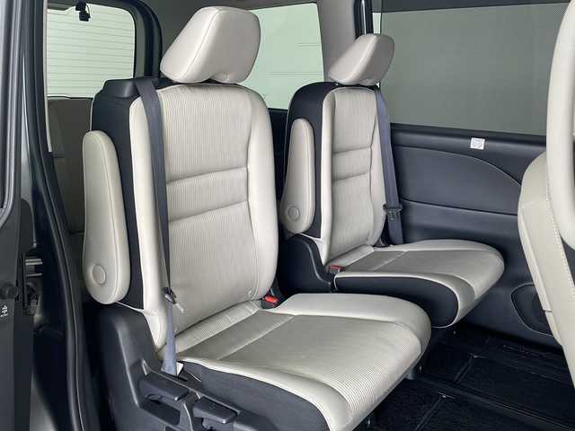 日産 セレナ e－パワー ハイウェイスター V 鹿児島県 2020(令2)年 5.9万km ダークメタルグレー 純正10インチナビ/（AM/FM/CD/DVD/Bluetooth）/フリップダウンモニター/フルセグTV/ETC/プロパイロット/エマージェンシーブレーキ/アラウンドビューモニター/両側パワースライドドア/前後ドライブレコーダー/純正LEDヘッドライト/フォグライト/ブラインドスポットモニター/クリアランスソナー/スマートキー